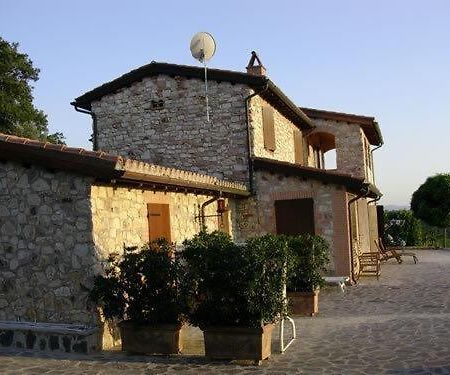 B&B Casale Roshlee Gualdo Cattaneo Dış mekan fotoğraf