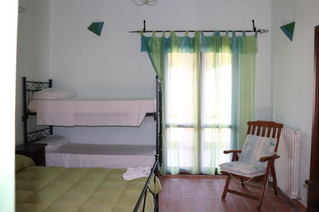 B&B Casale Roshlee Gualdo Cattaneo Dış mekan fotoğraf