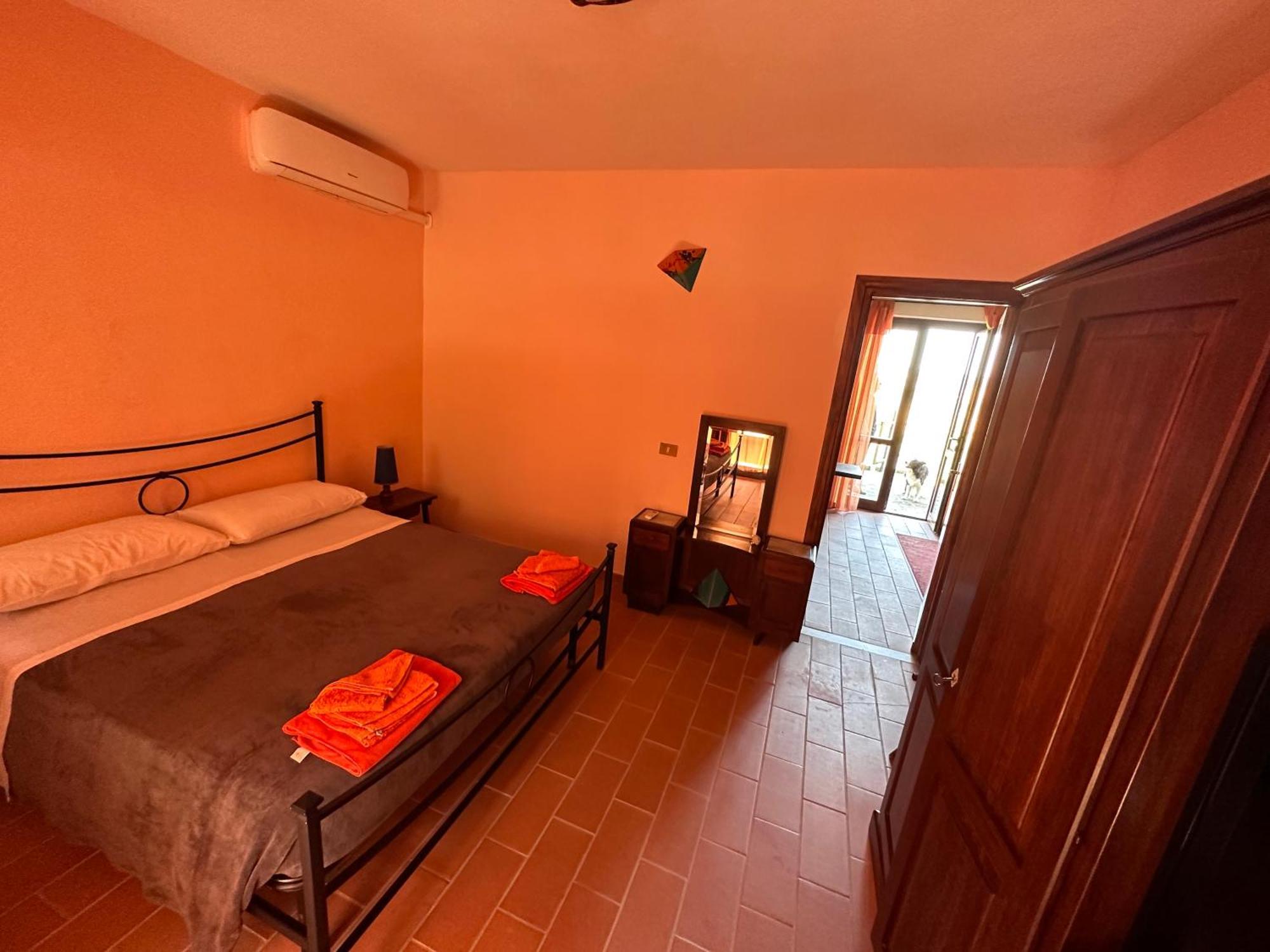 B&B Casale Roshlee Gualdo Cattaneo Dış mekan fotoğraf